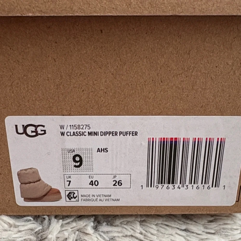 UGG Women's Tan and Brown Winter Boots - Picture 2 of 10